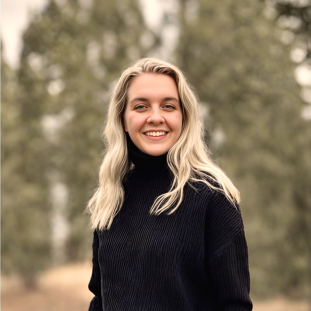 Meet your Posher, Emma